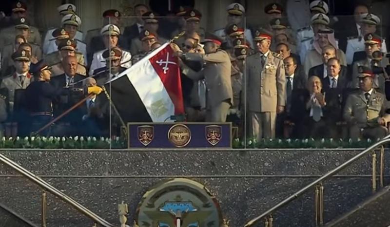 الرئيس السيسى  يشهد احتفالية تخريج دفعة جديدة من الاكاديمية والكليات العسكرية 