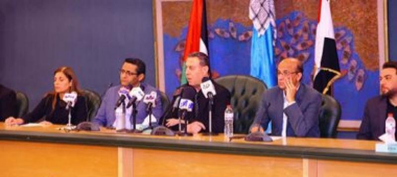 السفير الفلسطينى بالقاهرة ومجلس نقابة الصحفيين 