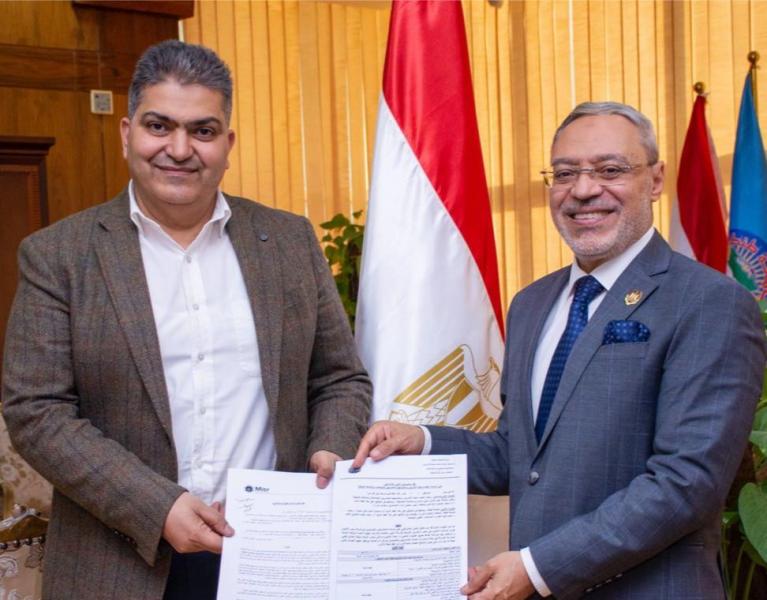 توقيع  اتفاق بين جامعة طنطا و ”مصر هليث كير”
