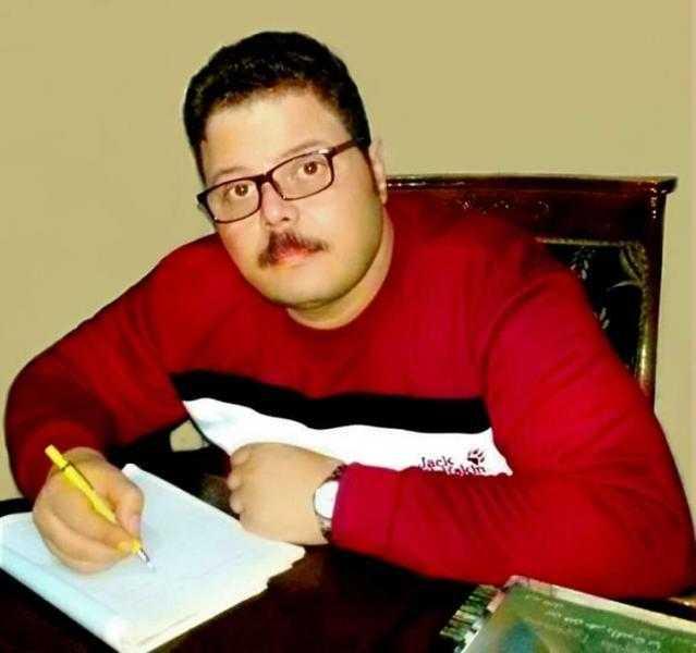 الكاتب الصحفي الكبير الحسين عبدالرازق 